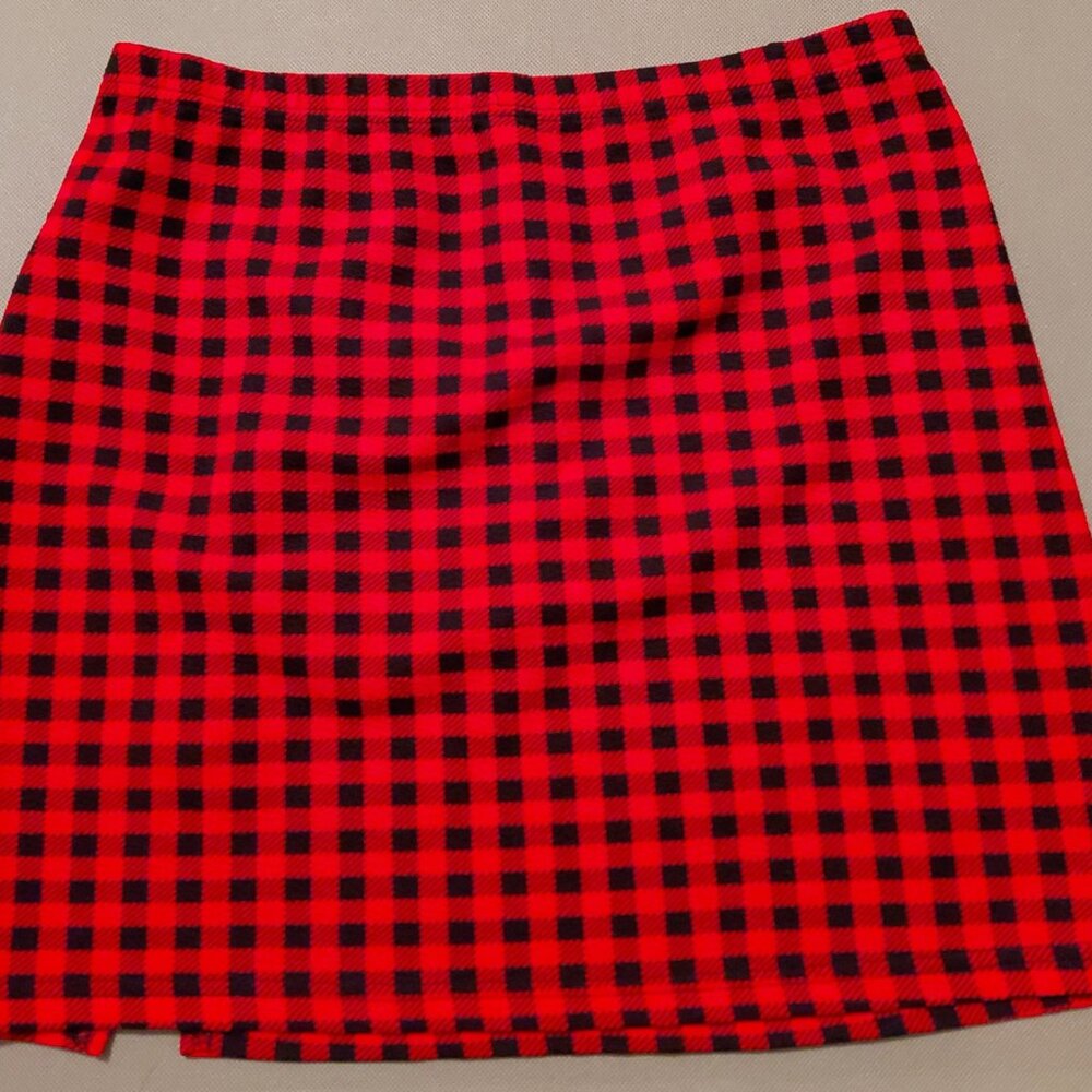 Checked Skirt - Picture 2 of 2